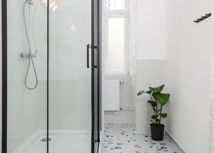 公寓 Oomph 3br With Light Tones And Artwork *